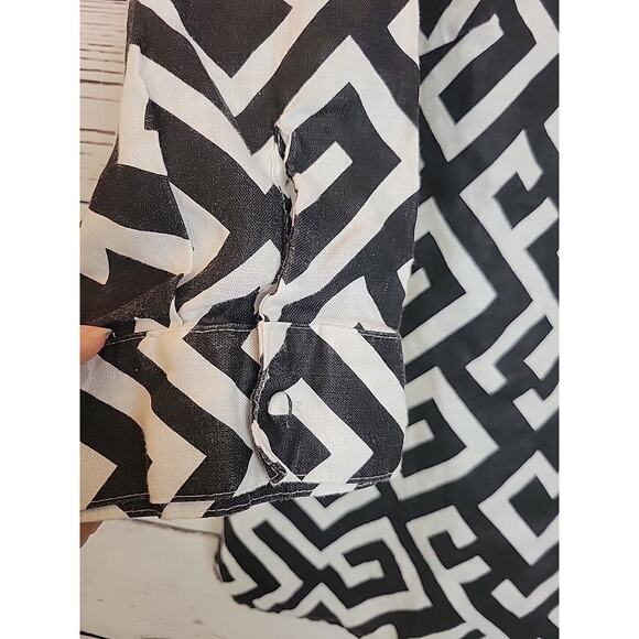 Carole Little Black Embellished Split Neck Linen 3/4 Sleeve Top Womens Sz Medium - Picture 8 of 10